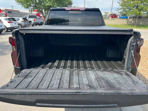 Used 2020 Chevrolet Silverado 1500 LTZ w/ LTZ Premium Package AWD/4WD image 25