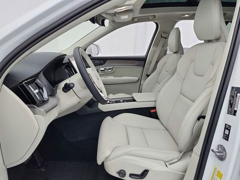 New 2026 Volvo XC90 B6 Ultra image 21
