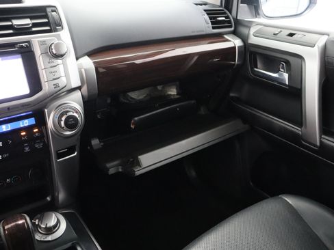 Used 2016 Toyota 4Runner Limited AWD/4WD image 25