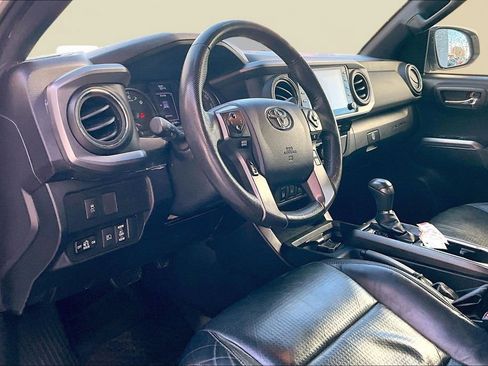 Certified 2020 Toyota Tacoma TRD Sport w/ TRD Premium Sport Package image 14