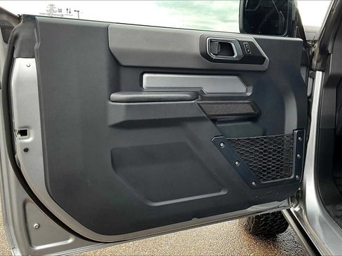 Certified 2024 Ford Bronco Black Diamond image 19