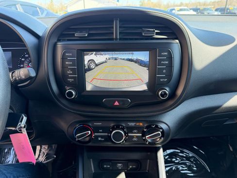 Used 2021 Kia Soul S image 29