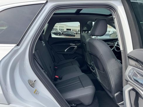 Used 2025 Audi Q5 Premium Plus AWD/4WD image 7