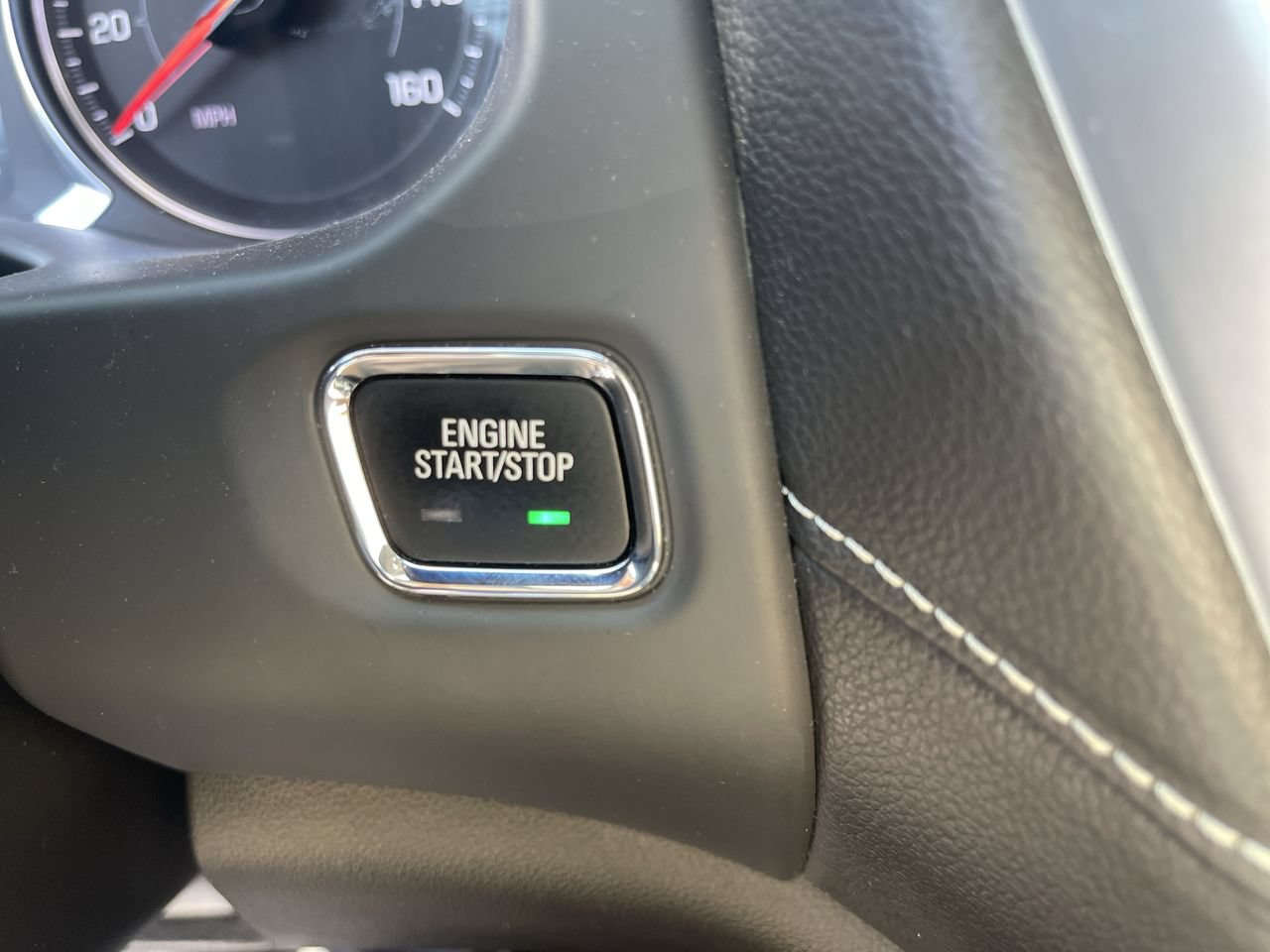Used 2023 GMC Acadia SLT w/ Elevation Edition AWD/4WD image 17