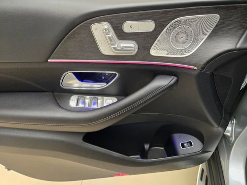 Used 2022 Mercedes-Benz GLE 350 4MATIC w/ Premium Package image 30