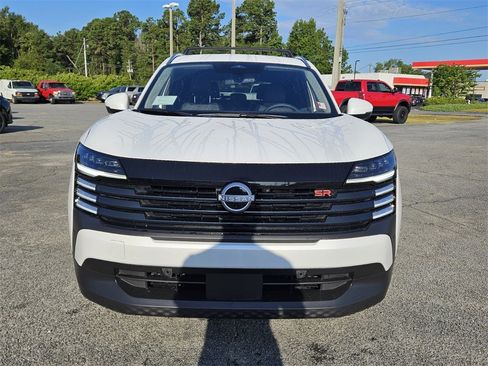 New 2025 Nissan Kicks SR image 16