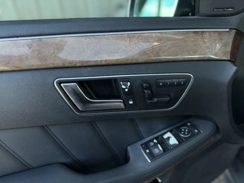 Used 2012 Mercedes-Benz E 350 4MATIC Sedan image 24