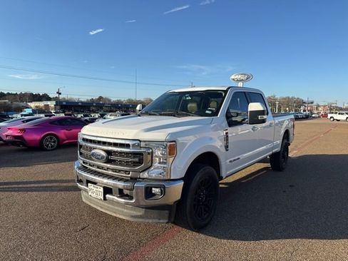 Used 2020 Ford F250 Lariat w/ Lariat Ultimate Package image 3