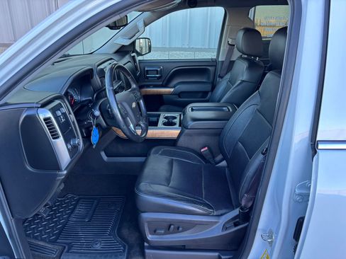 Used 2015 Chevrolet Silverado 1500 LTZ w/ LTZ Plus Package image 9