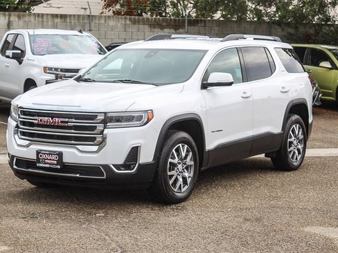 Used 2023 GMC Acadia SLT image 3