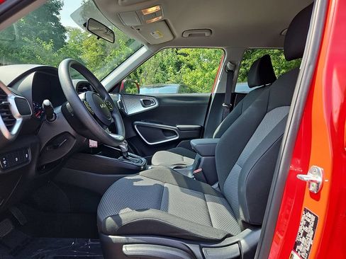 Used 2022 Kia Soul LX FWD image 14
