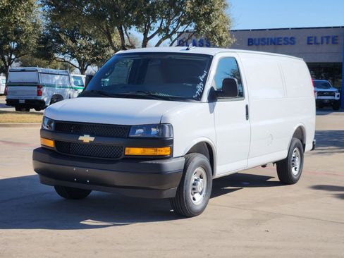 New 2025 Chevrolet Express 2500 w/ Driver Convenience Package image 10
