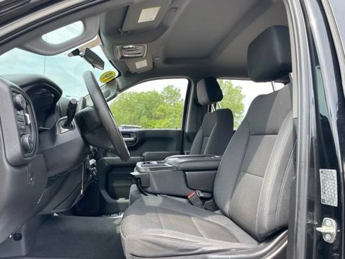 Used 2019 Chevrolet Silverado 1500 Custom Trail Boss w/ Custom Convenience Package AWD/4WD image 11