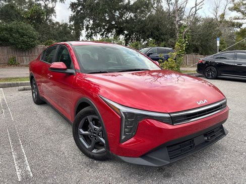 Used 2025 Kia K4 LXS image 4