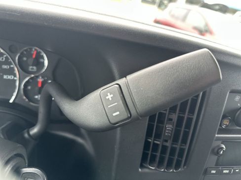 Used 2023 GMC Savana 2500 w/ Driver Convenience Package image 27