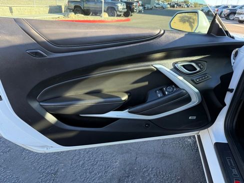 Used 2020 Chevrolet Camaro SS image 17