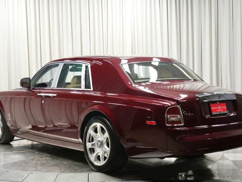 Used 2010 Rolls-Royce Phantom Sedan image 7