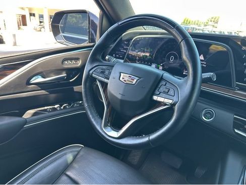 Certified 2024 Cadillac Escalade Premium Luxury w/ Performance Package AWD/4WD image 23