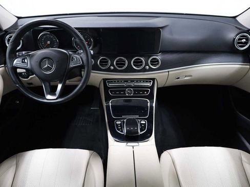 Used 2017 Mercedes-Benz E 300 4MATIC image 24