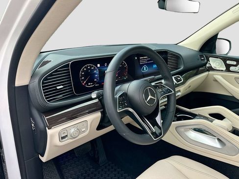Certified 2026 Mercedes-Benz GLE 350 4MATIC image 9