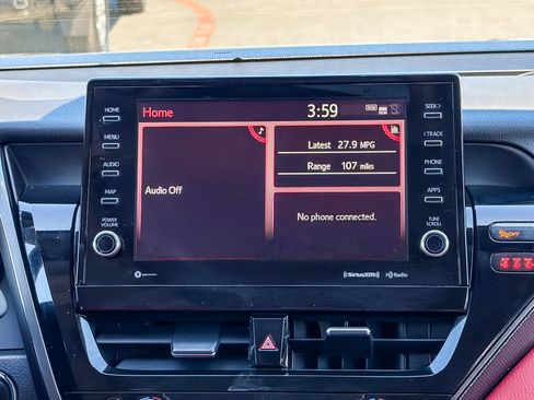 Used 2022 Toyota Camry XSE FWD image 13
