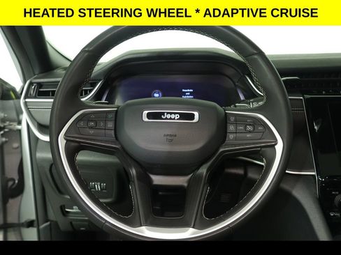 Used 2024 Jeep Grand Cherokee Altitude AWD/4WD image 8