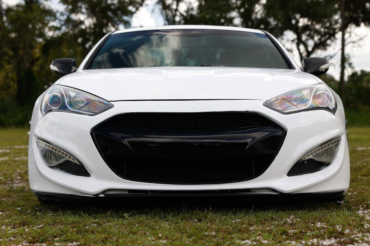 Used 2013 Hyundai Genesis 3.8 RWD image 17