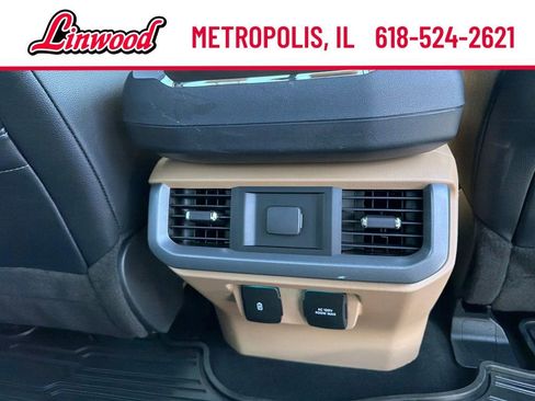 Used 2023 Ford F150 Lariat w/ Trailer Tow Package AWD/4WD image 11
