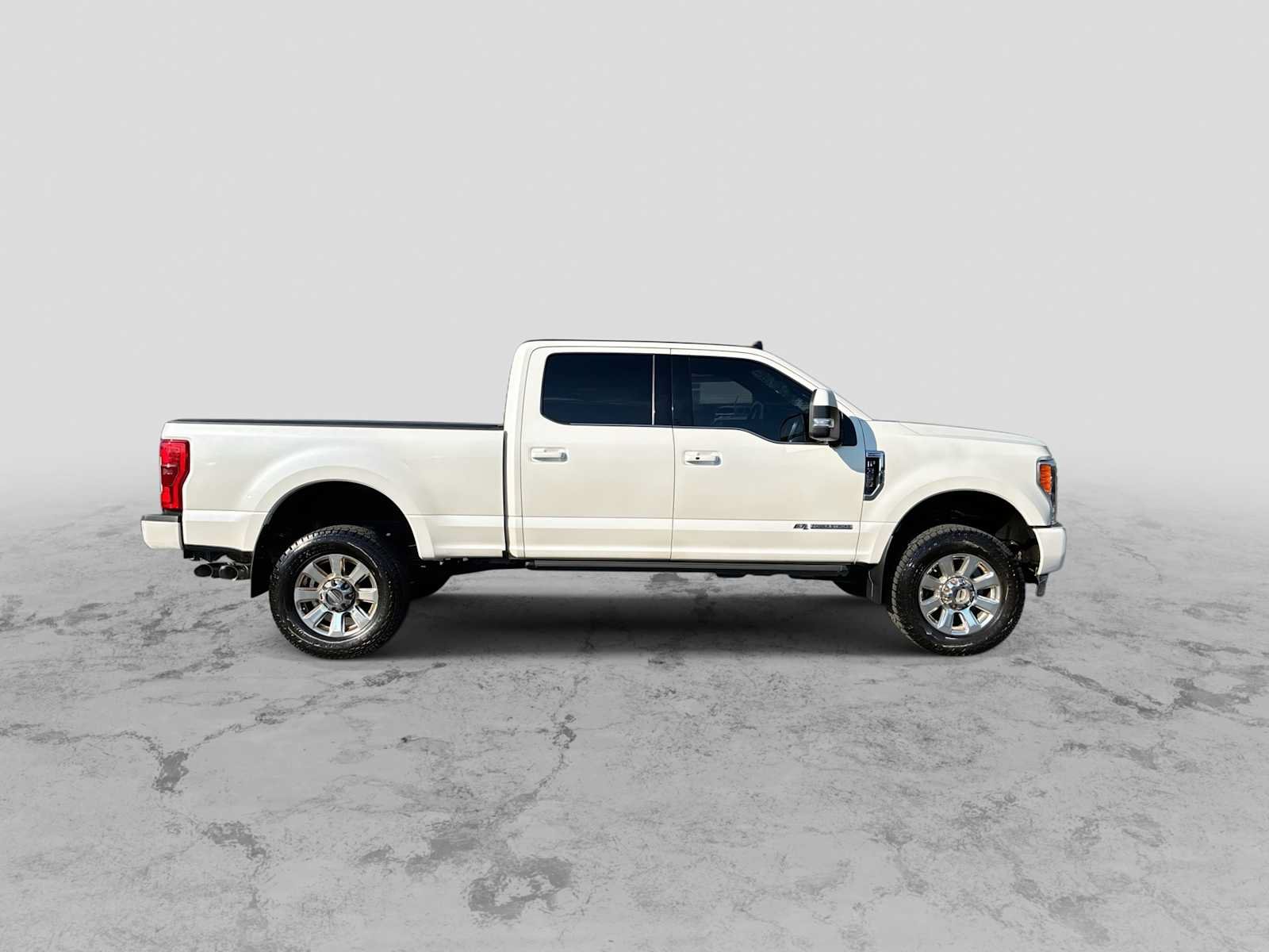 Used 2019 Ford F350 Platinum w/ Platinum Ultimate Package AWD/4WD image 9