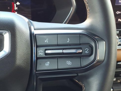 Used 2023 GMC Canyon AT4 w/ AT4 Premium Package image 27