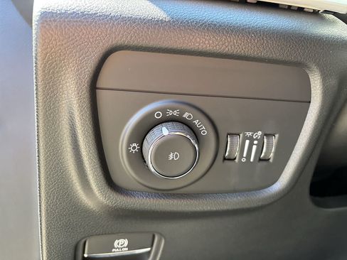 New 2026 Jeep Grand Cherokee Limited AWD/4WD image 10