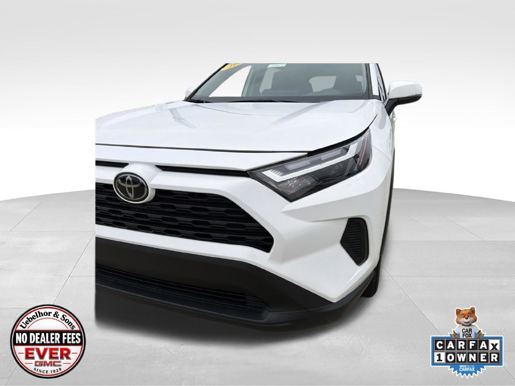 Used 2025 Toyota RAV4 XLE FWD image 12