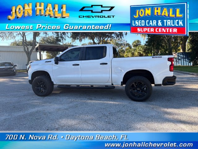 Used 2024 Chevrolet Silverado 1500 Custom Trail Boss w/ Turbomax Blackout Package AWD/4WD image 4