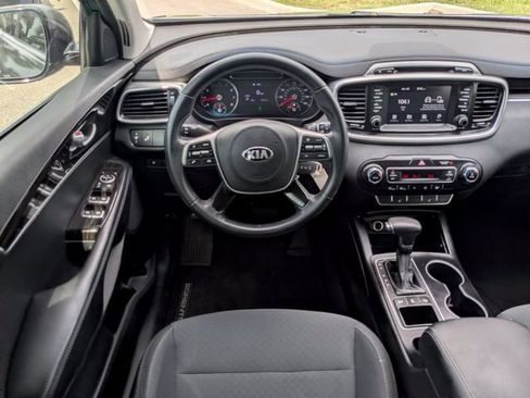 Used 2019 Kia Sorento AWD V6 w/ Option Group 020 image 22