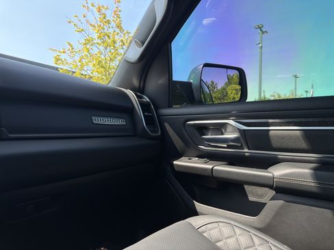 Used 2023 RAM 1500 Big Horn AWD/4WD image 44