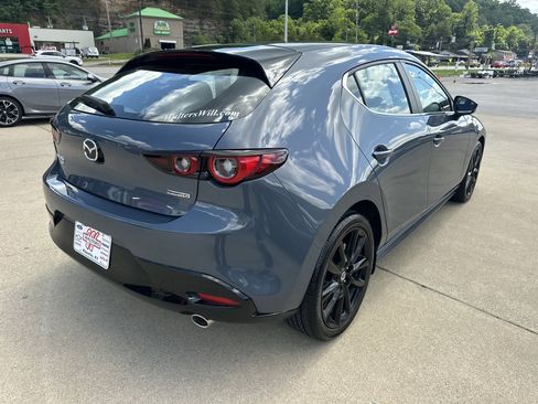 Used 2025 MAZDA MAZDA3 Carbon AWD/4WD image 2