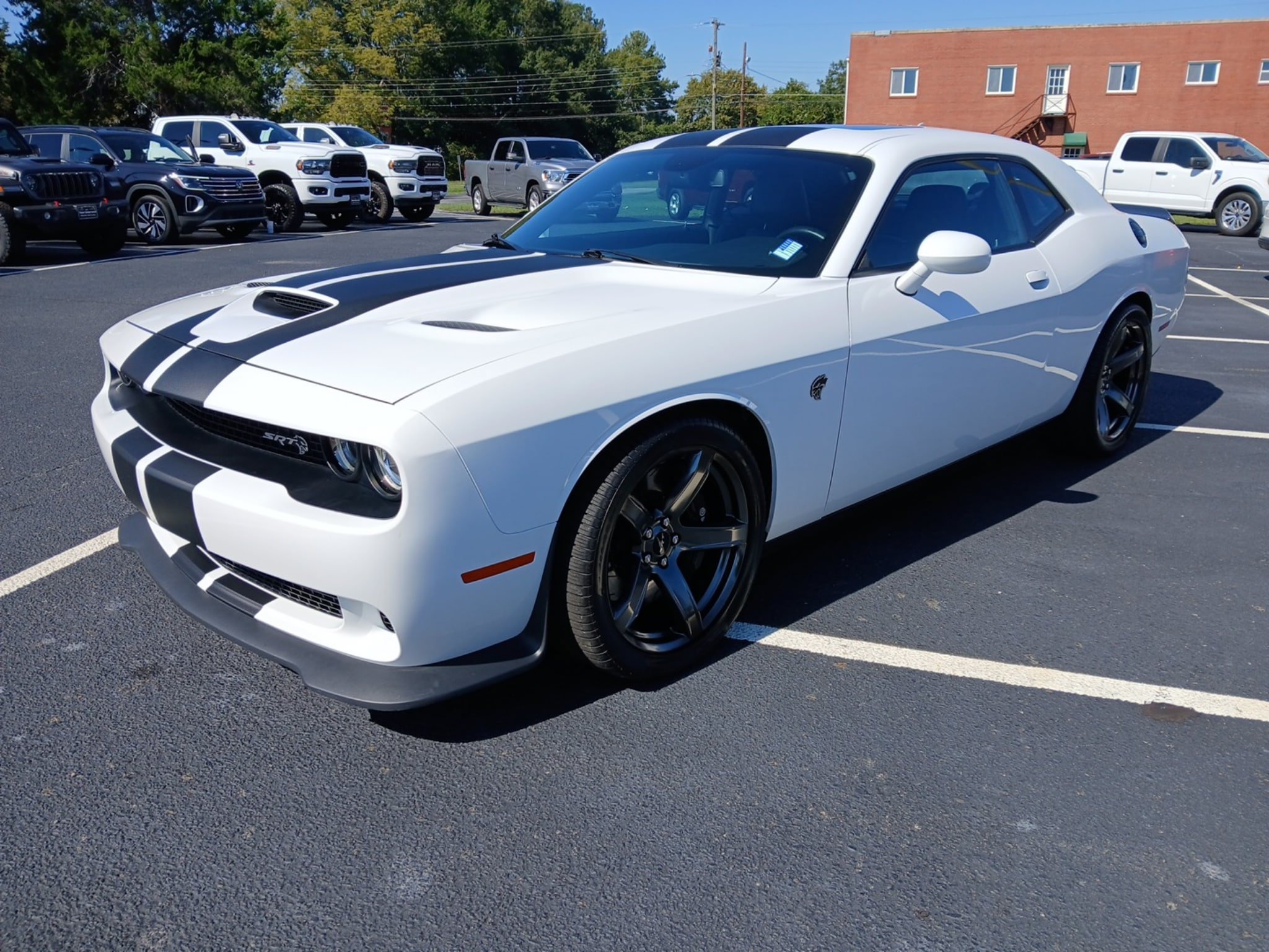 Used 2018 Dodge Challenger SRT Hellcat RWD image 10