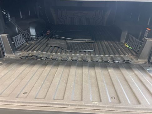 Used 2023 Chevrolet Silverado 1500 LT image 5