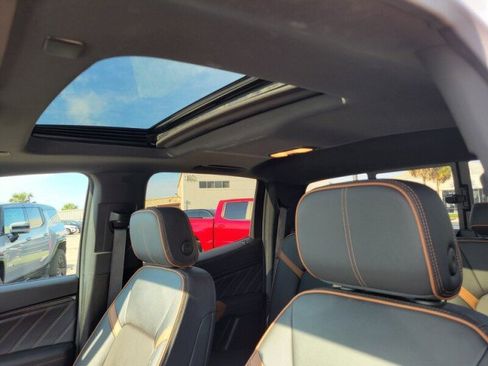 Used 2024 GMC Canyon AT4 w/ AT4 Premium Package image 25