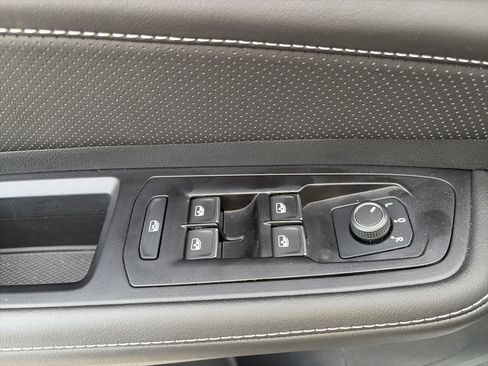 Used 2026 Volkswagen Atlas SE w/ Panoramic Sunroof Package AWD/4WD image 19