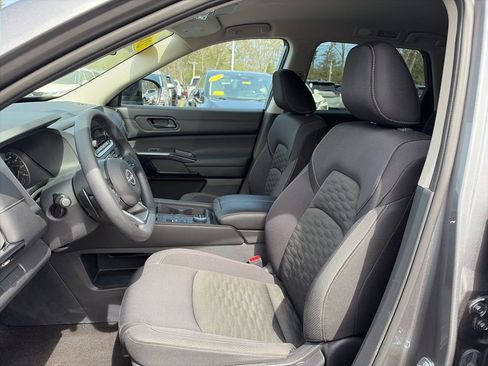 Certified 2024 Nissan Pathfinder S image 9