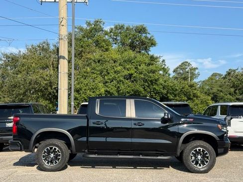 Used 2023 Chevrolet Silverado 1500 ZR2 AWD/4WD image 4
