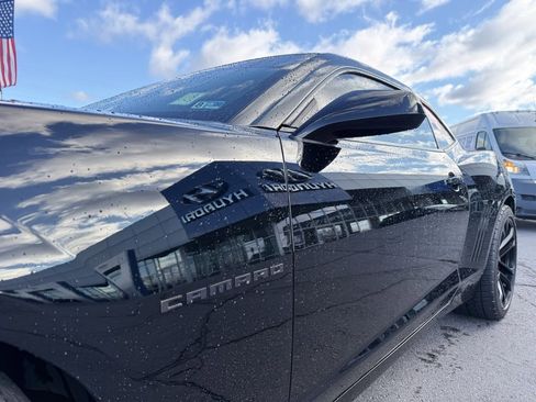 Used 2014 Chevrolet Camaro SS w/ SS Performance Package image 32