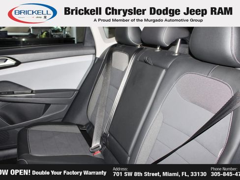 Used 2022 Volkswagen Taos SE FWD image 21