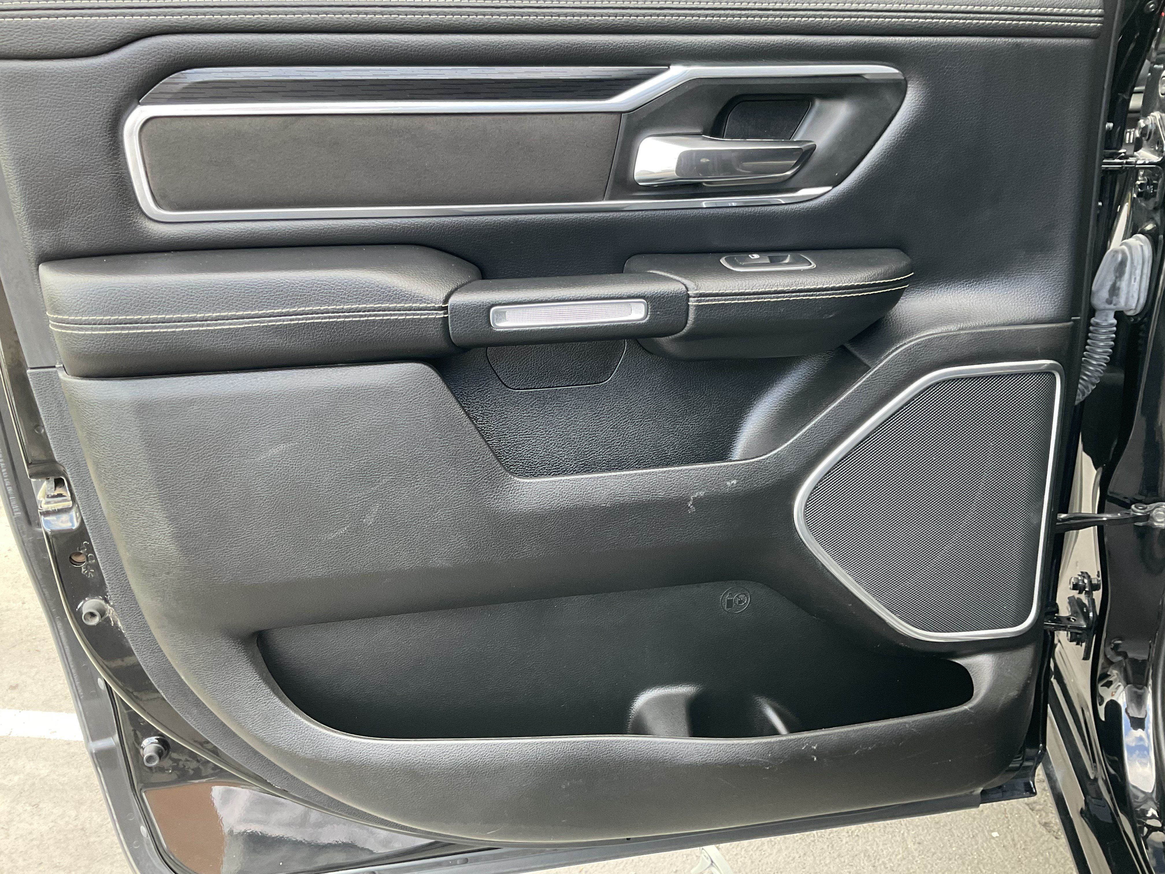 Used 2023 RAM 1500 Laramie AWD/4WD image 35