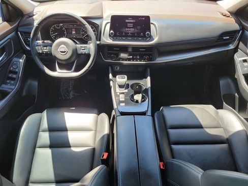 Certified 2023 Nissan Rogue SV w/ SV Premium B Package FWD image 18