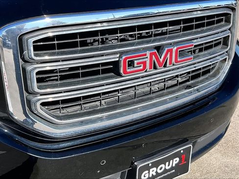 Used 2016 GMC Yukon SLT image 28