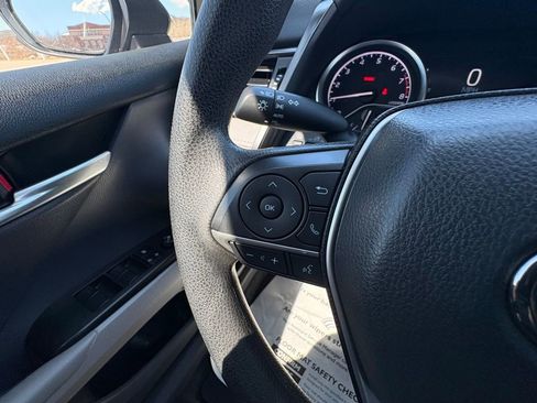 Used 2023 Toyota Camry LE image 22