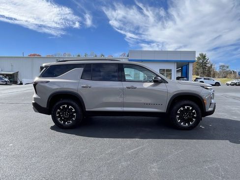 New 2026 Chevrolet Traverse Z71 w/ Enhanced Driving Package image 25