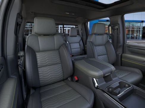 New 2026 Chevrolet Silverado 2500 ZR2 w/ LPO, Dark Essentials Package AWD/4WD image 16